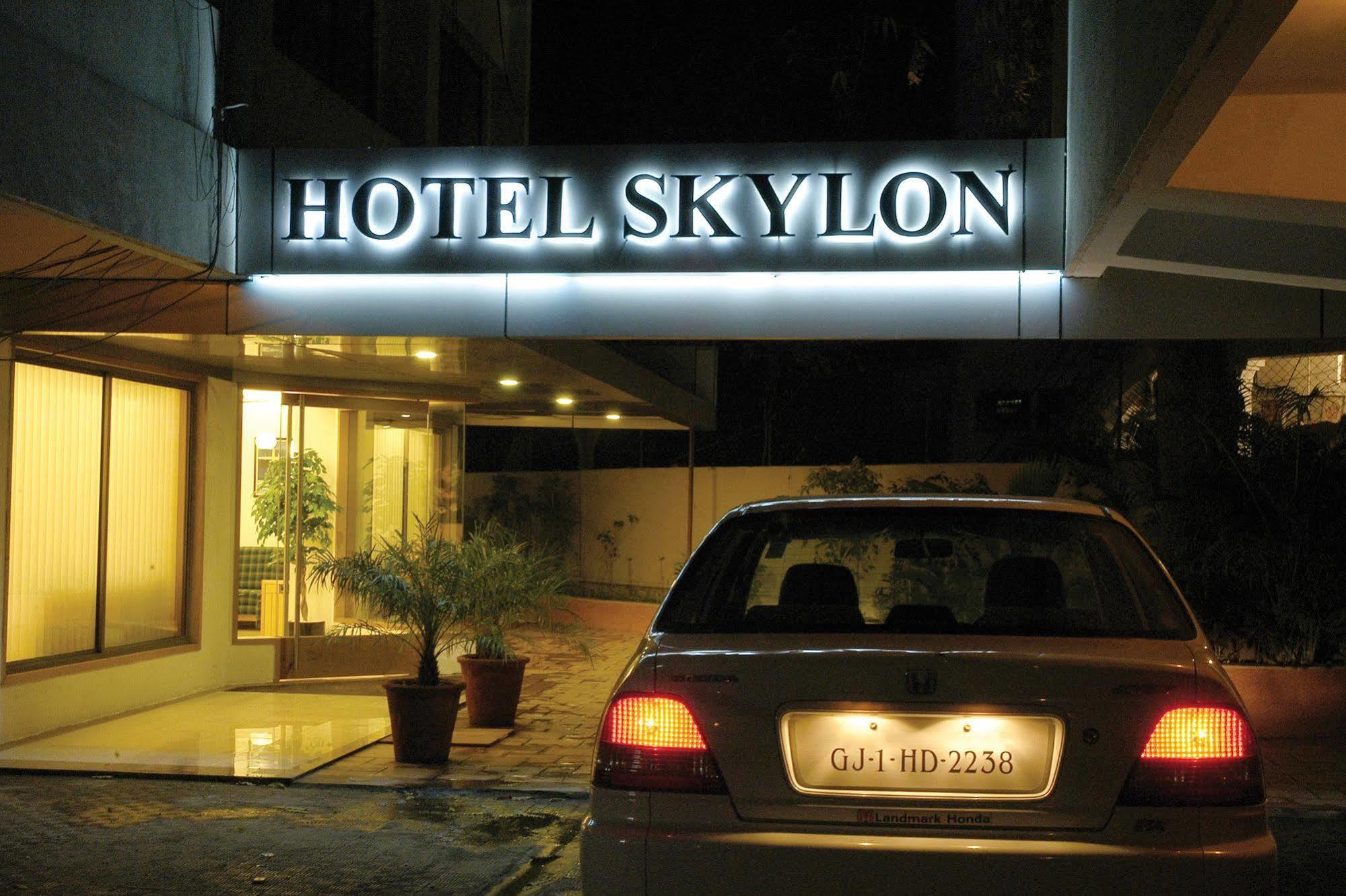 Hotel Skylon Ahmadábád Exteriér fotografie